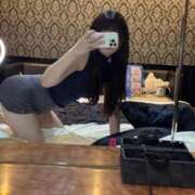 えま ラスト1️⃣枠 The White