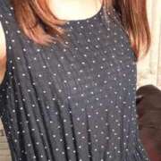 鈴木ゆい 初出勤? 華椿