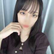 三上ここね 前世はきっとﾁｸﾋﾞｻｷｭﾊﾞｽ😈🤍 五反田オナクラ ちくキュンっ!学園