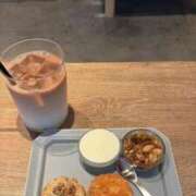 みん カフェでひと休み☕ 渋谷くいーんず