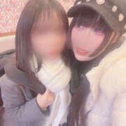 マコモ ただいま東京🥹︎💕︎ 飾窓