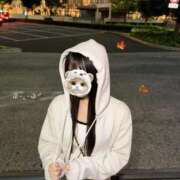 なな 出勤♡ ホワイトベル