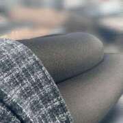 ユウカ しゆつきん！ On a best（オンナベスト）