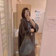 えま 出勤中です( 'ω' و(و"♥ シェリーエンジェル