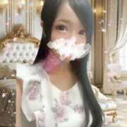 天使キララ 明日10月3日出勤2日目です🩷✨ ゴールドクイーン