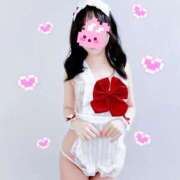 こはる ご主人様、予約速報です🌸こはる 金の玉クラブ池袋～密着睾丸マッサージ～