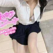 ひかり♡未経験美少女 15:00〜♡ さくらんぼ女学院