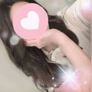 ゆあな☆超可愛い清純スタイル抜群 体験入店初日の感謝…💕 PREMIUM萌え可愛いチョコレート～全てのステージで感動の体験を～