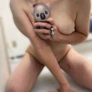 ヒメ日記 2025/11/17 09:23 投稿 みらい もしも素敵な妻が指輪をはずしたら・・・カーラ