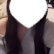 ヒメ日記 2025/10/28 09:44 投稿 ツバキ 飾窓