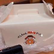 ヒメ日記 2026/02/22 01:02 投稿 ツバキ 飾窓