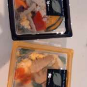 ヒメ日記 2026/03/01 06:51 投稿 ツバキ 飾窓