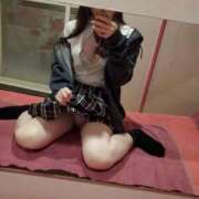 ヒメ日記 2025/11/04 23:48 投稿 りん☆男性経験〇人！？ほぼ・・・ 妹系イメージSOAP萌えフードル学園 大宮本校