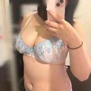 ヒメ日記 2025/11/22 14:13 投稿 和葉　もえ OLピンクコレクション