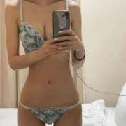 ももか キレイなくびれ🥰 リアル 梅田店