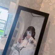 ヒメ日記 2025/10/26 13:03 投稿 カルミア 飾窓