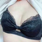 みりあ 出勤準備中💓 吉祥寺人妻研究会