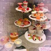 もみじ もみじいますよ〜🍁 池袋あられ