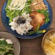 谷 普段ごはん🍚 鶯谷人妻城