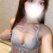 華瀬ゆい 9日出勤🐣 ウルトラハピネス