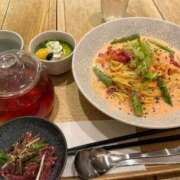 ヒメ日記 2025/11/09 13:01 投稿 やよい The White