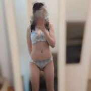 ヒメ日記 2025/10/28 09:08 投稿 桃瀬　ゆめの☆現役学生Fカップ☆ ～地元厳選美女がお出迎え～私の部屋にキテネ！トレビの泉