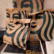 桃瀬　ゆめの☆現役学生Fカップ☆ 感謝です🙇💕 ～地元厳選美女がお出迎え～私の部屋にキテネ！トレビの泉