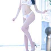 ヒメ日記 2025/11/08 15:09 投稿 結城かな MIRAI TOKYO 六本木店