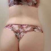 ヒメ日記 2025/10/25 06:05 投稿 深津 えみり 大人のエッチなエステ