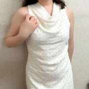 ヒメ日記 2026/04/12 05:15 投稿 深津 えみり 大人のエッチなエステ