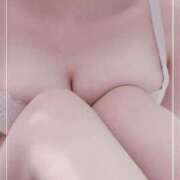 ぱいん♪宝石級の巨乳 最近 女子大生専門店白百合