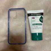 とあ 新しいスマホカバーとハンドクリームが届いたよ♡ 丸妻 池袋店