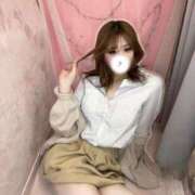 ヒメ日記 2025/11/22 10:40 投稿 みるく 学校帰りの妹に手コキしてもらった件 梅田