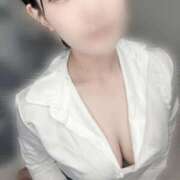 さえ おやすみ中？☁️ 素敵な女の子は好きですか？