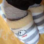 ヒメ日記 2025/12/19 11:45 投稿 ななほ 池袋モンデミーテ（シンデレラグループ）