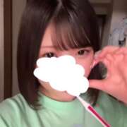 ヒメ日記 2026/01/19 01:27 投稿 オリーブ 飾窓