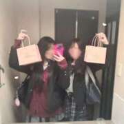 ここあ はじめましての3P♡ 学校帰りの妹に手コキしてもらった件 梅田