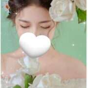 ゆりあ 脚フェチさんおいで😘💕 The White