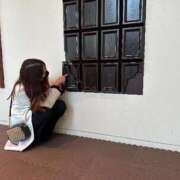 みお 優しいボディタッチで性〇帯を見つけ出す/// アクアマリン