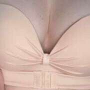 ヒメ日記 2025/10/28 10:17 投稿 なつき 逢って30秒で即尺