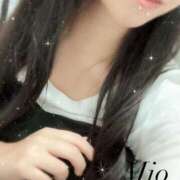 みお 明日お休みです💎 ぐっすり山田　大阪店