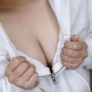 ヒメ日記 2025/10/22 19:33 投稿 いちか ノーブラで誘惑する奥さん谷九・日本橋