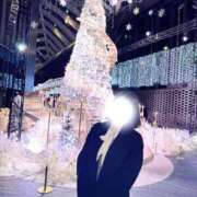 高坂まき 11月もありがとう🩵 MIRAI TOKYO 新宿店