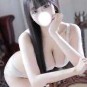 はなび 🎐🫧 白い巨乳