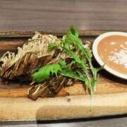 ヒメ日記 2025/11/29 01:54 投稿 アイビー 飾窓