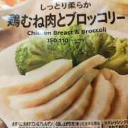 ヒメ日記 2025/12/29 10:34 投稿 アイビー 飾窓