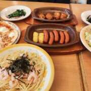 ヒメ日記 2025/12/31 14:13 投稿 アイビー 飾窓