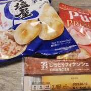 ヒメ日記 2026/01/25 09:21 投稿 アイビー 飾窓