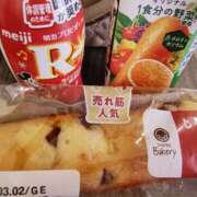 ヒメ日記 2026/02/26 20:02 投稿 アイビー 飾窓