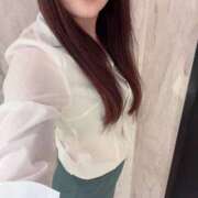 ヒメ日記 2025/10/23 14:46 投稿 神崎えみり ミセスレディ